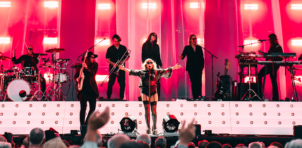 Follow-Me, İsveçli Şarkıcı Miss Li'nin Yaz Festivali Turnesi için Performans Takip Sistemi Sağladı