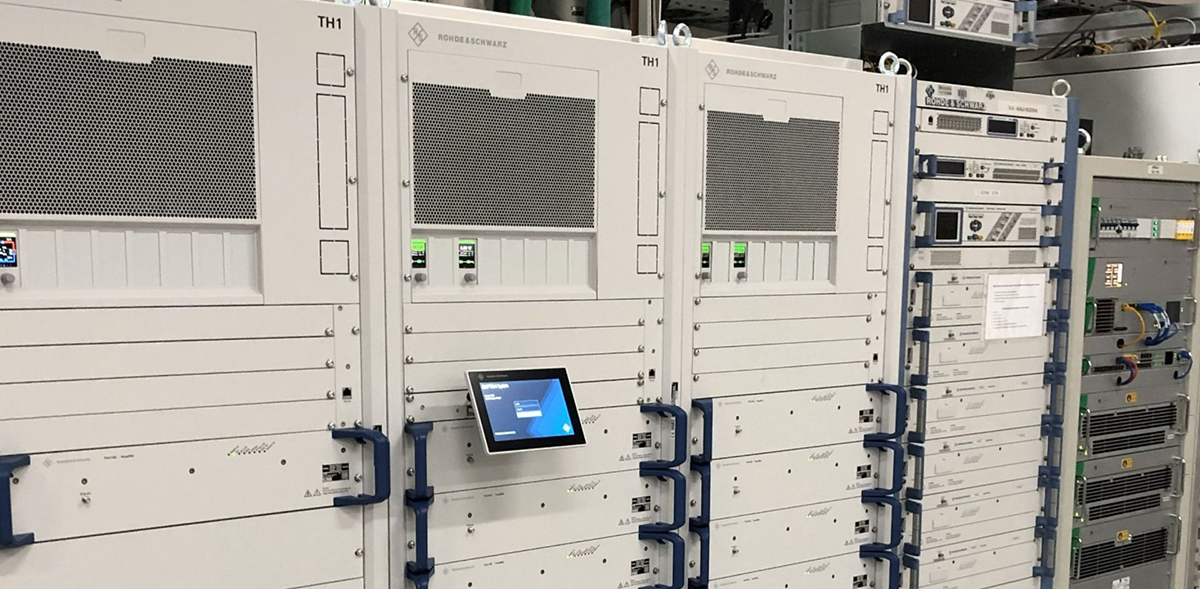 Rohde & Schwarz'ın Yüksek Verimli Vericisi, Sırbistan'da Yeni Nesil Yayın Hizmetlerine Güç Veriyor